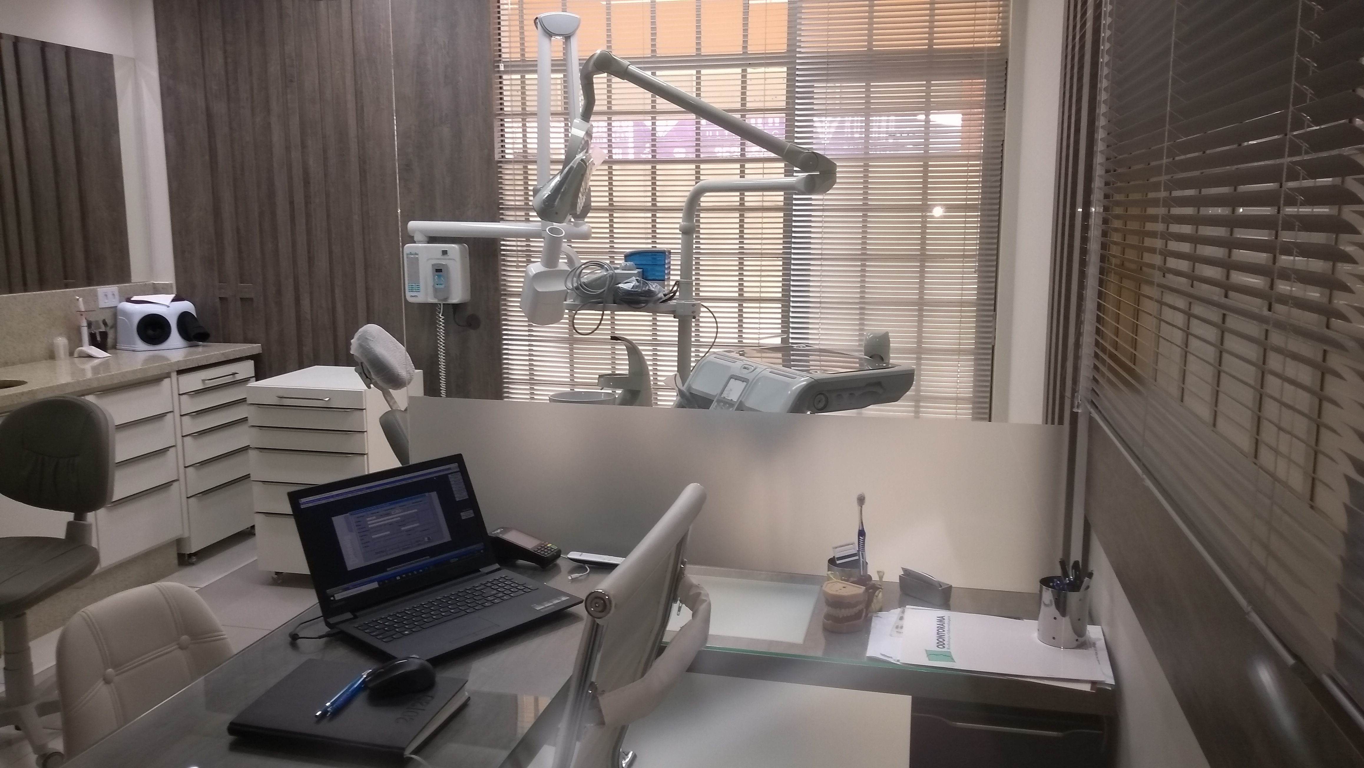 Sala clínica da Odonto Levek